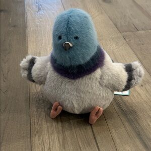 New York Jelly Cat Pigeon